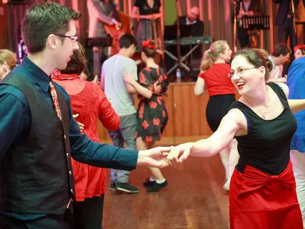 Swingjump Action at the old bus depot markets
